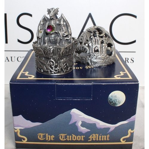 95 - 5 x Boxed Myth And Magic Sculpture By The Tudor Mint Including
3095 Defender Of The Crystal
3081 Wiz... 