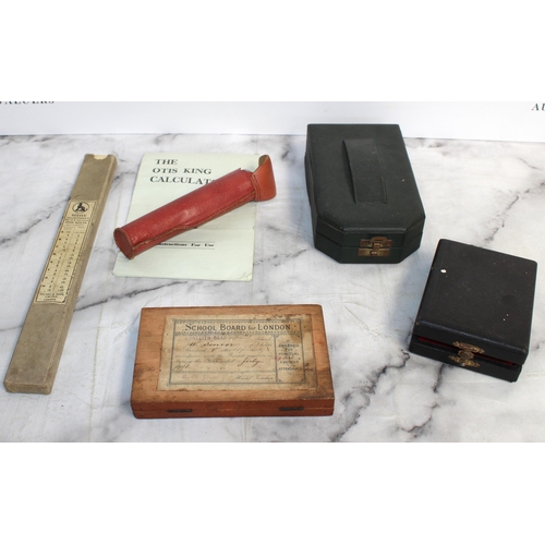 102 - A Selection Of Vintage Measuring Scales