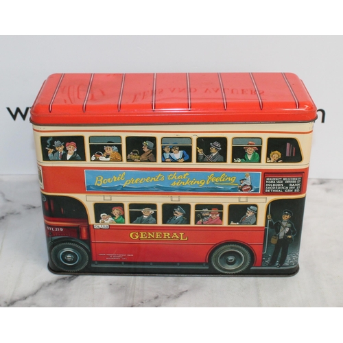 871 - A Quantity Of Vehicles In A Bus Tin Including
Matchbox
Lledo
Dinky And Others