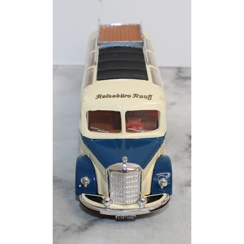 873 - Boxed 1950 Mercedes-Benz Omnibus Type 0-3500 The Dinky Collection