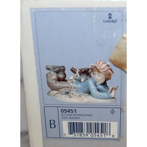 116 - Boxed Figurine (Stidy Buddies)
(Bird Broken Off Still In Box) Please See Pictures
Height 10cm
Length... 