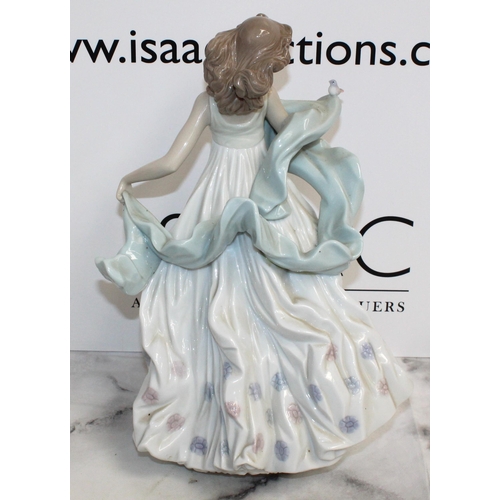 119 - Boxed Figurine (Summer Serenade)
Height 32cm
COLLECTION ONLY