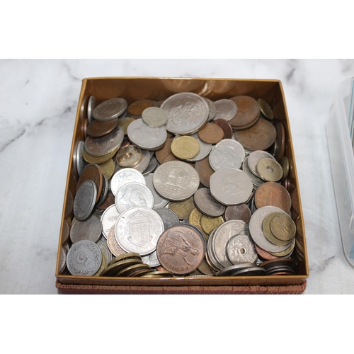 386 - Mixed Worldwide Coinage and Commemorative UK Coins