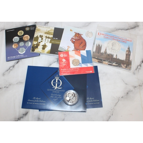 389 - Selection Of Collectable Coins Inc-
1982 UK Uncirculated Coin Collection
2012 The Queen's Diamond Ju... 