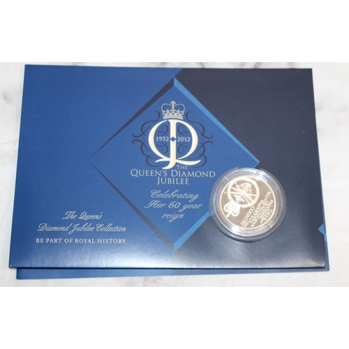 389 - Selection Of Collectable Coins Inc-
1982 UK Uncirculated Coin Collection
2012 The Queen's Diamond Ju... 