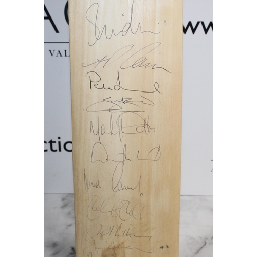 766 - Essex County Cricket Club Bat Signed
ALL PROCEEDS GO TO CHARITY