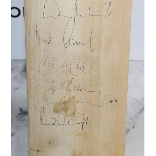 766 - Essex County Cricket Club Bat Signed
ALL PROCEEDS GO TO CHARITY