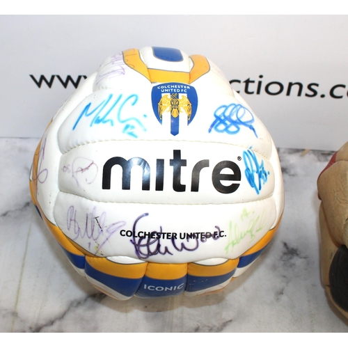 767 - 2 x Signed Match Footballs (Please See Pictures For Signatures)
ALL PROCEEDS GO TO CHARITY