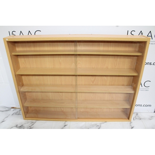 933 - Glass Fronted Display Case - Measures 80cm x 60cm x 10cm

Collection Only