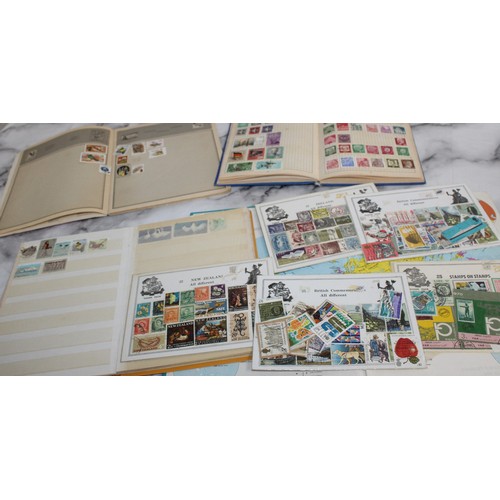 522 - A Large Quantity Of Stamps And Albums