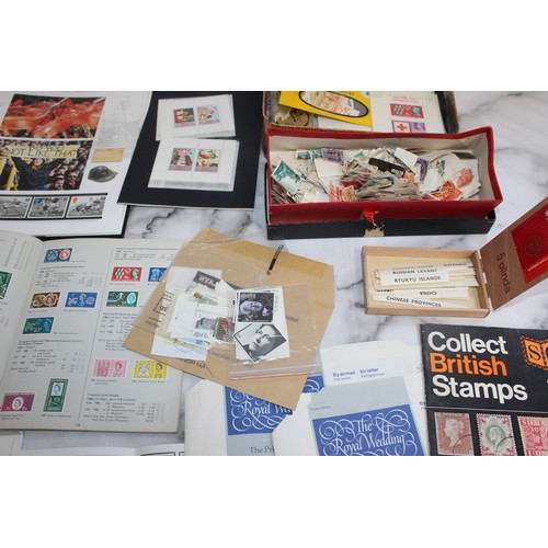 522 - A Large Quantity Of Stamps And Albums