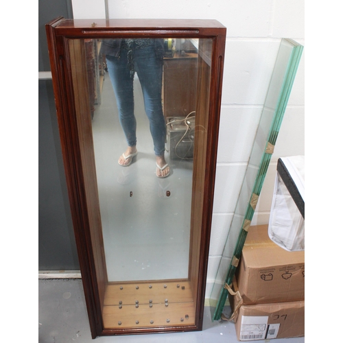 110 - Large Glass Fronted Display Case with 6 Glass Shelves - Collection Only

Measures 123cm x 46cm x 16c... 