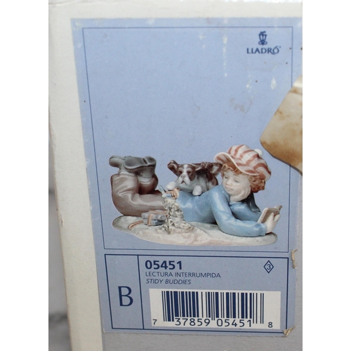 138 - Boxed Figurine (Stidy Buddies)
(Bird Broken Off Still In Box) Please See Pictures
Height 10cm
Length... 