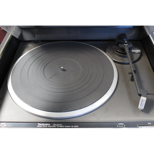 203 - Technics Singles Stacking System In Technics Fronted Case On Wheels Full Working Order
Complete With... 