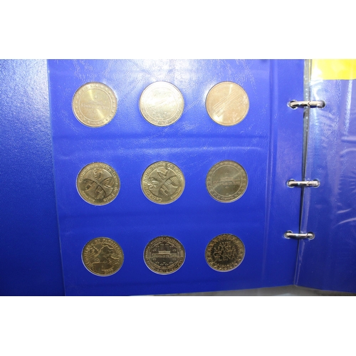 356 - Monnaie De Paris 15 Coin/Medal Collection In Folder