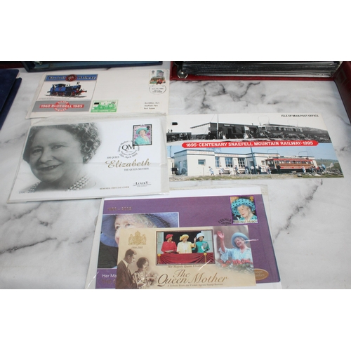 539 - 5 x Folders Containing Postcards/Envelopes/Quantity Of First Day Covers Jersey/Marriage Of The Princ... 