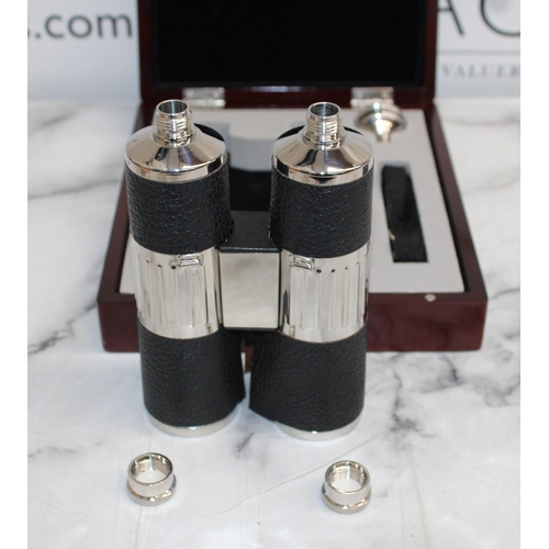 163 - Two Boxed The Bet365 Uttoxeter Racecourse 2007 Binoculars Decanter/Flask & Pen