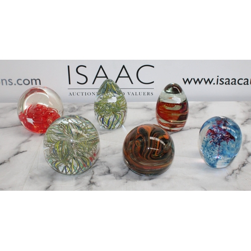 165 - 6 x Large Collectable Paperweights
COLLECTION ONLY