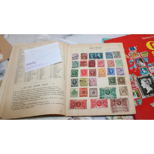 543 - Quantity Of Collectable Stamps Franked & Unfranked/Albums Etc