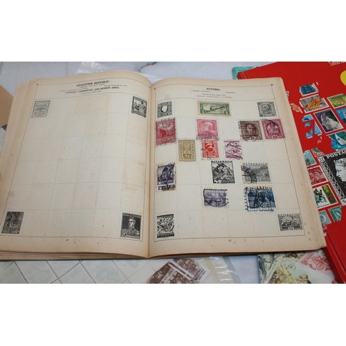 543 - Quantity Of Collectable Stamps Franked & Unfranked/Albums Etc