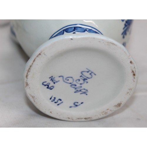 69 - Selection Of Royal Delft Items Inc- Cup & Saucers/Clogs/Jug/Vase
COLLECTION ONLY