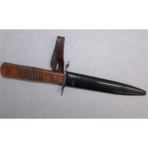 313 - WWI German Close Combat Fighting Knife
Collection Only - Buyer to provide ID to confirm over 18