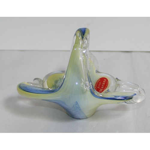 50 - Lavorazione Arte Murano Glass Bird Made In Italy Length 10cm
COLLECTION ONLY...