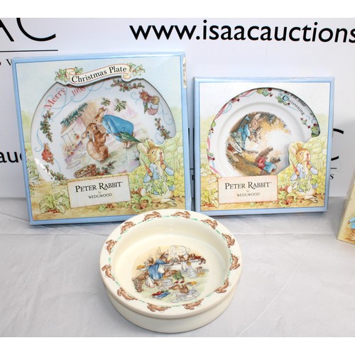 85 - Boxed & Unboxed Peter Rabbit Items Inc- Boxed Wedgwood Christmas Plate 1998/Boxed Wedgwood Christeni... 