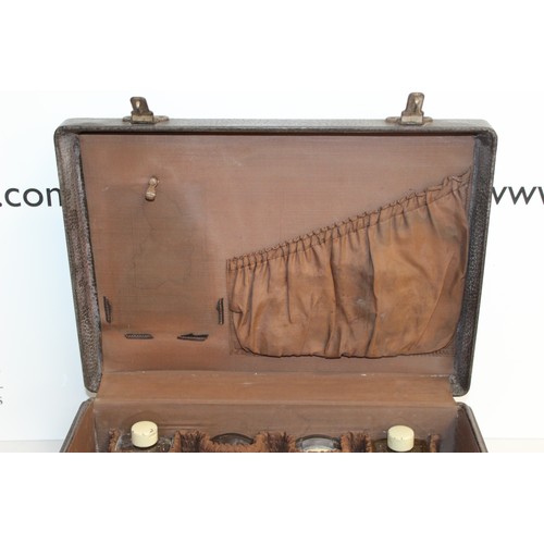 92 - Vintage Vanity Travel Case With Key