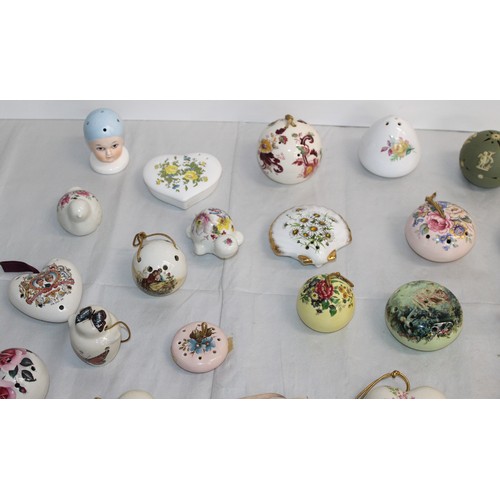 94 - A Collection Of Vintage Perfume Scent Ceramic Pomanders
COLLECTION ONLY