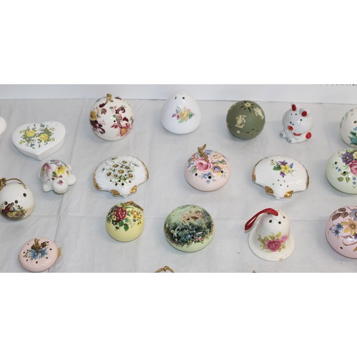 94 - A Collection Of Vintage Perfume Scent Ceramic Pomanders
COLLECTION ONLY