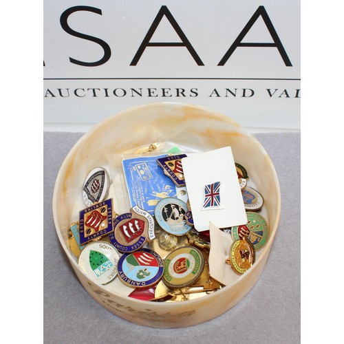 97 - Selection Of Collectable Badges