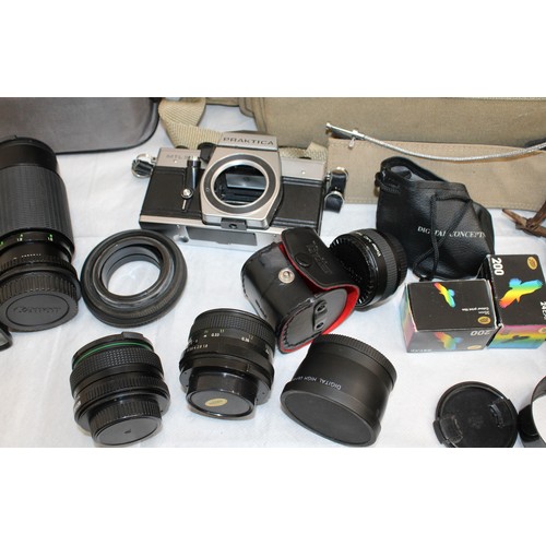 209 - Selection Of Camera/ Lenses/ Cases/Etc All Untested