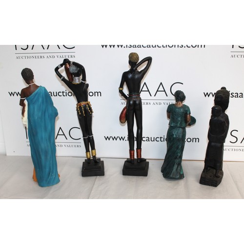 101 - 5 x Collectable Figures
Tallest 42cm
COLLECTION ONLY