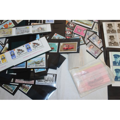 350 - A Quantity Of Worldwide Wide Collectors Packs Un Franked Stamps  In An Album And Plastic Slips