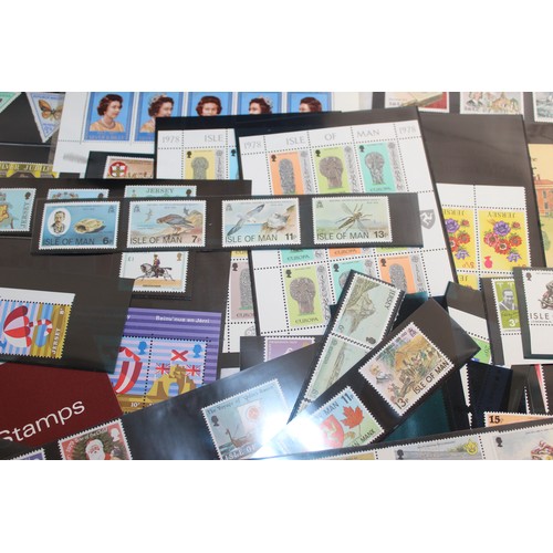 350 - A Quantity Of Worldwide Wide Collectors Packs Un Franked Stamps  In An Album And Plastic Slips