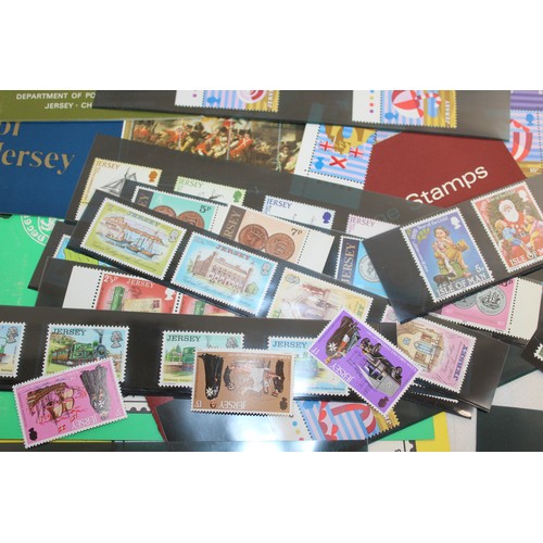 350 - A Quantity Of Worldwide Wide Collectors Packs Un Franked Stamps  In An Album And Plastic Slips