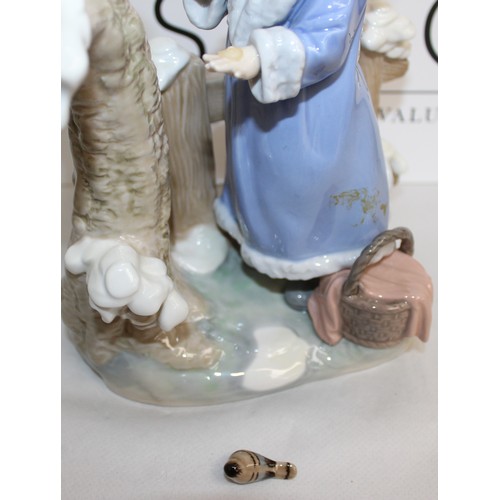 116 - 4 x Lladro Collectable Figurines. Tallest 34cm Unboxed All Slightly Damaged ( See Pictures ) 
COLLEC... 