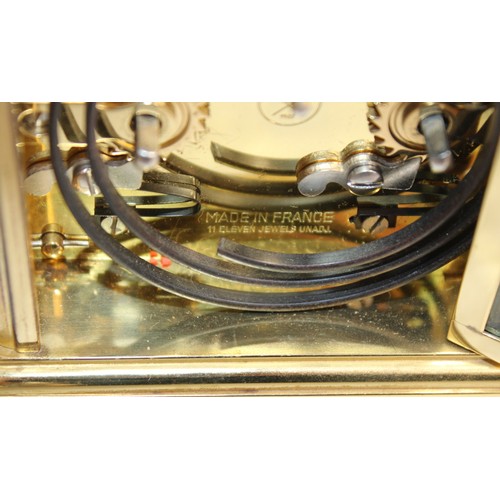 37 - L'Epee Fondee en 1839 Sainte Suxanne France Decorative Brass Carriage Clock Height-13cm x 9cm x 8cm
...