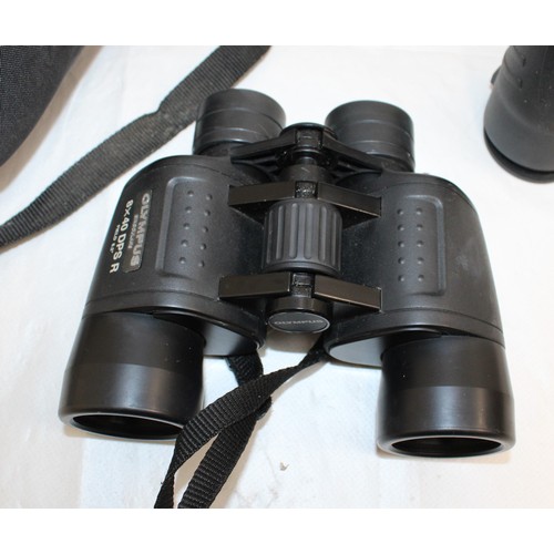 131 - Pair Of Olympus 8 x 40 DPS R Field 8.2 Binoculars & Monocular Telescope Untested