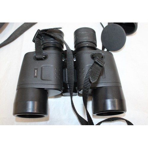 131 - Pair Of Olympus 8 x 40 DPS R Field 8.2 Binoculars & Monocular Telescope Untested