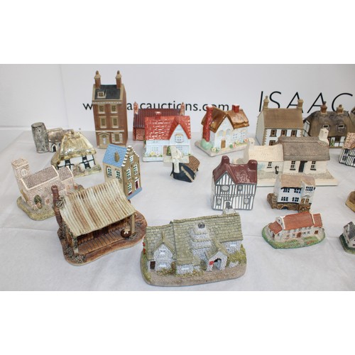 137 - A Large Quantity of Collectable Houses Etc inc: Denby Village Coalport Lilliput Lane And Heritage Ho... 