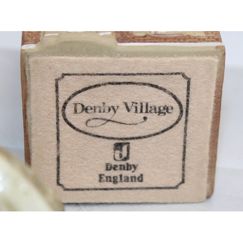 137 - A Large Quantity of Collectable Houses Etc inc: Denby Village Coalport Lilliput Lane And Heritage Ho... 