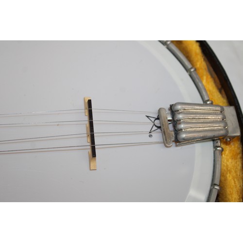 221 - Sullys Banjo In Case Untested With Paperwork And Original Receipt Damage as Shown In Pictures
COLLEC... 