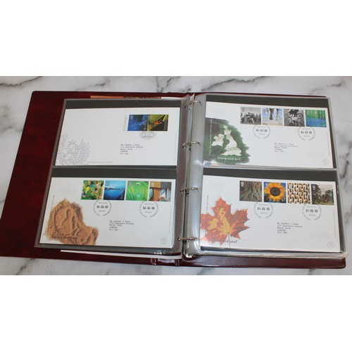 362 - 2 x Folders Containing Royal Mail First Day Covers Etc
Quantity Of Only Showing Some In Pictures