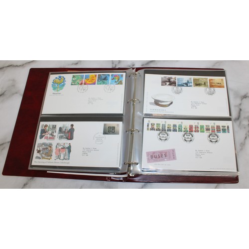 362 - 2 x Folders Containing Royal Mail First Day Covers Etc
Quantity Of Only Showing Some In Pictures