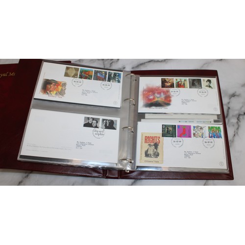 362 - 2 x Folders Containing Royal Mail First Day Covers Etc
Quantity Of Only Showing Some In Pictures