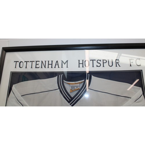 286 - Framed 1997-98 Tottenham Hotspur Signed Shirt Height-107cm x 88cm

INCLUDES 18 SIGNATURES

COLLECTIO... 