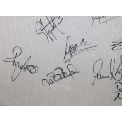 286 - Framed 1997-98 Tottenham Hotspur Signed Shirt Height-107cm x 88cm

INCLUDES 18 SIGNATURES

COLLECTIO... 