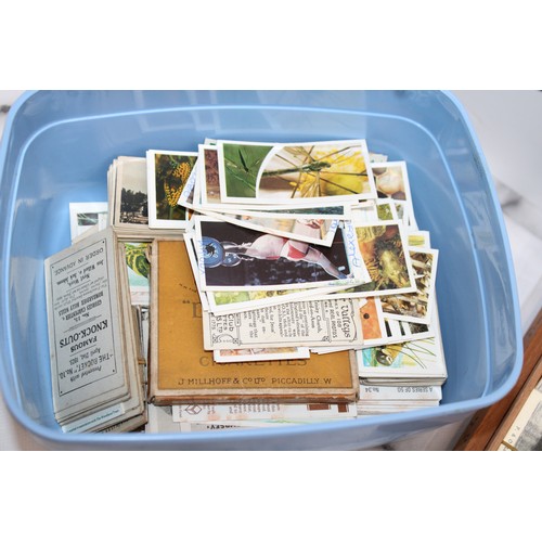 165 - Quantity Of Cigarette Cards Etc